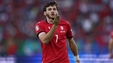 随着邓恩的 随着邓恩的